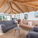Felix Apartment