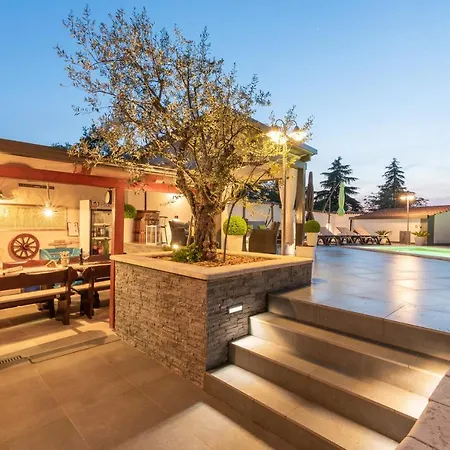 아파트 Felix *