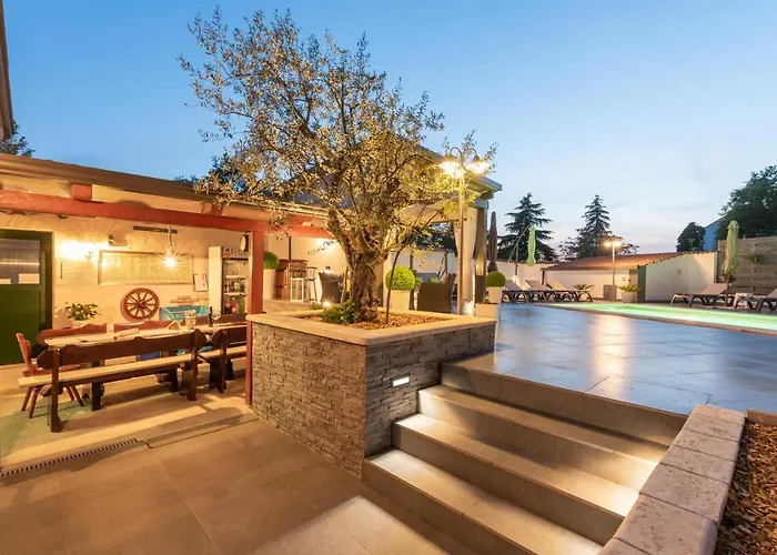 アパート Felix *